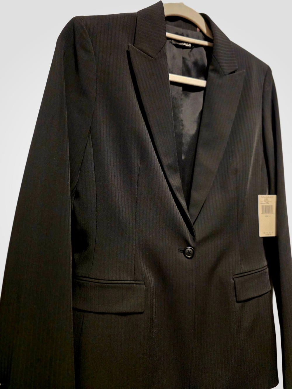 NWT Tahari Black Pinstripe Single-Button Blazer Women 4 Professional Officewear